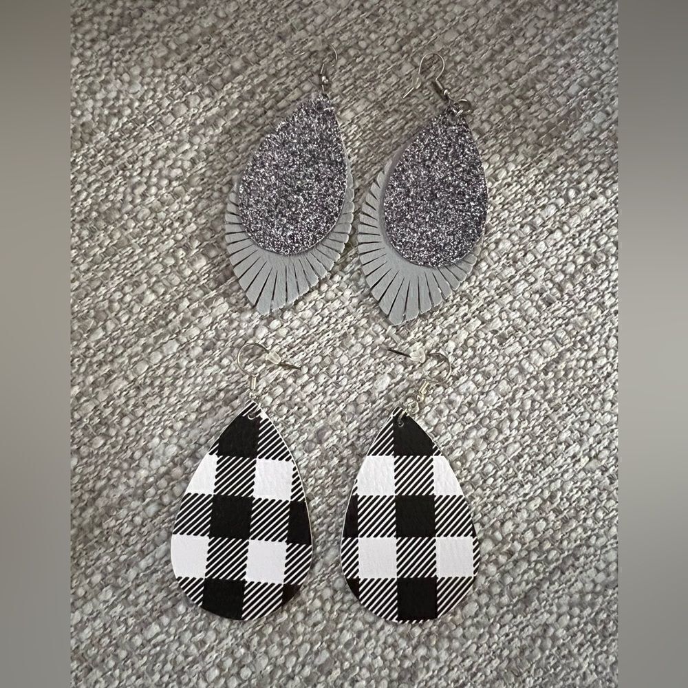 New Bundle of 2 dangle faux leather buffalo plaid and silver sparkle earrings